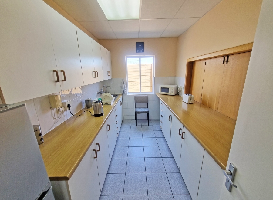 To Let commercial Property for Rent in Marconi Beam Industria Western Cape